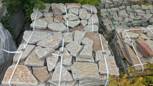 Плитняк гранитный галтованный купить в Ревде