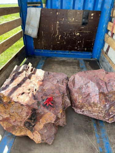 Ландшафтные глыбы красно-фиолетовые 200-1000 килограмм купить в Ревде