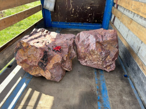 Ландшафтные глыбы красно-фиолетовые 200-1000 килограмм купить в Ревде