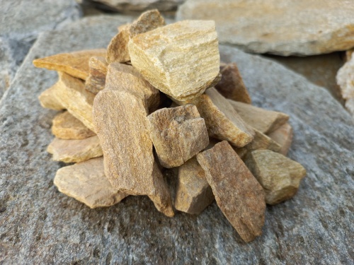 Златолит жёлтый декоративная каменная крошка купить в Ревде