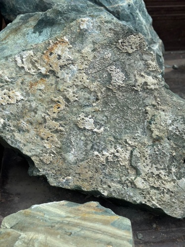 Ландшафтные глыбы зелёные 200-500 килограмм купить в Ревде