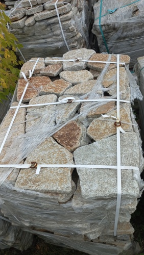 Плитняк галтованный гранитный для ландшафтного дизайна купить в Ревде