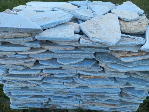 Плитняк златолит зелёный галтованный для цоколя купить в Ревде