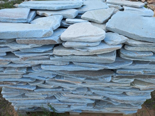 Плитняк златолит зелёный галтованный для цоколя купить в Ревде